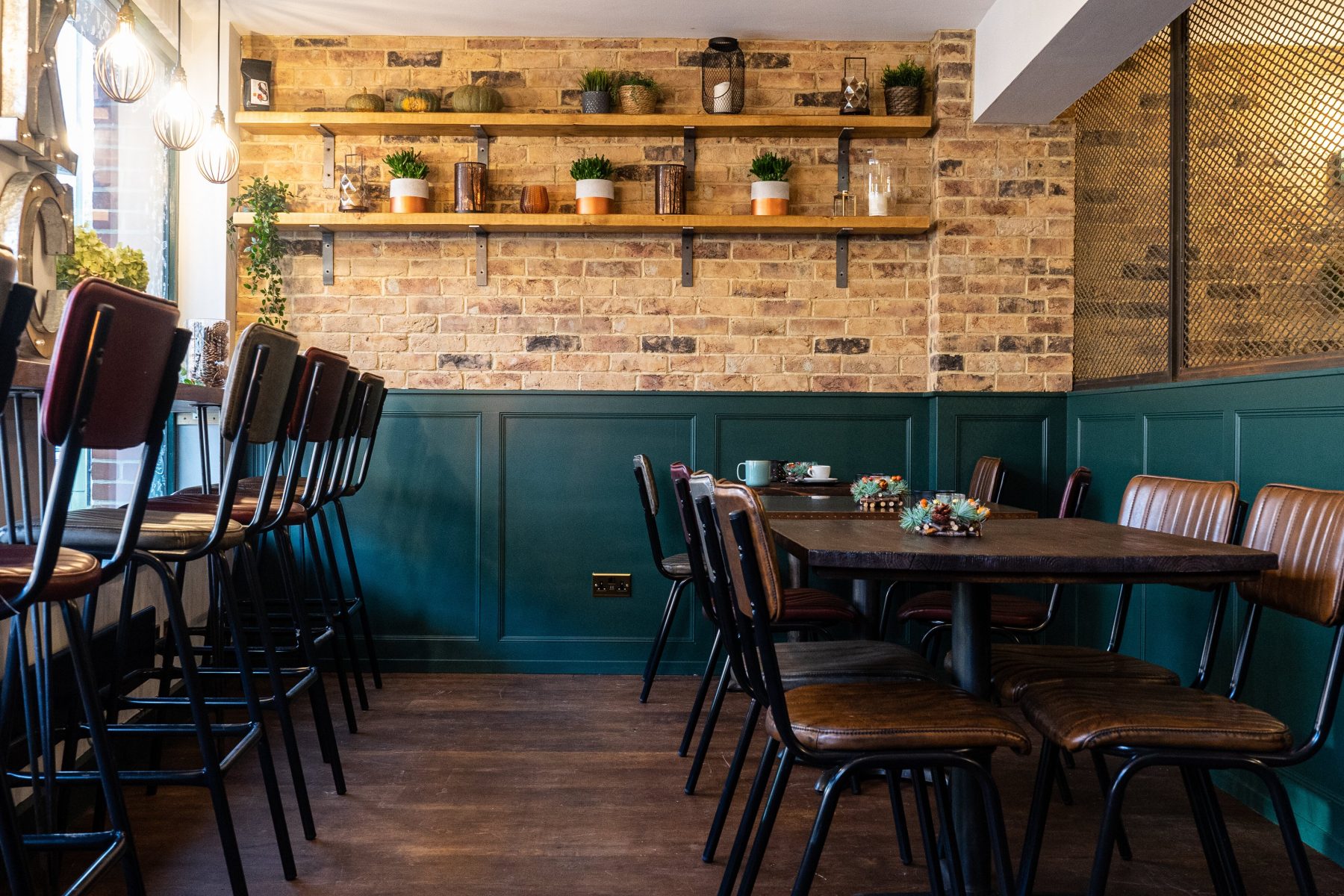 Bistro images 2 compressed